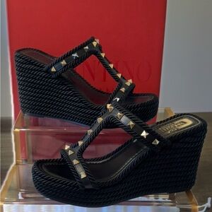 Authentic Valentino Garavani Rock Stud Wedges